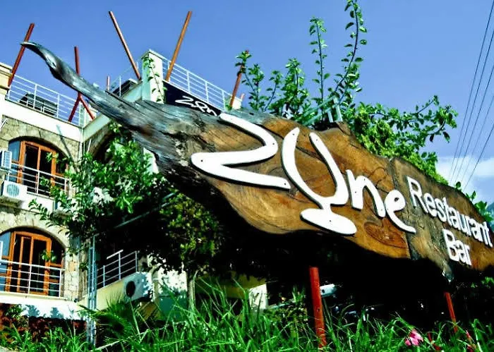 Zone Boutique Bellapais 3* Cirénia